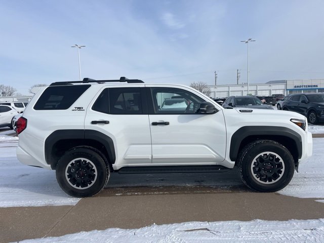 Used 2025 Toyota 4Runner TRD Off-Road Premium image 2