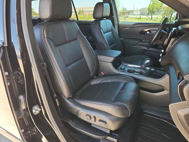 Used 2023 Chevrolet Traverse RS w/ LPO, Floor Liner Package image 16