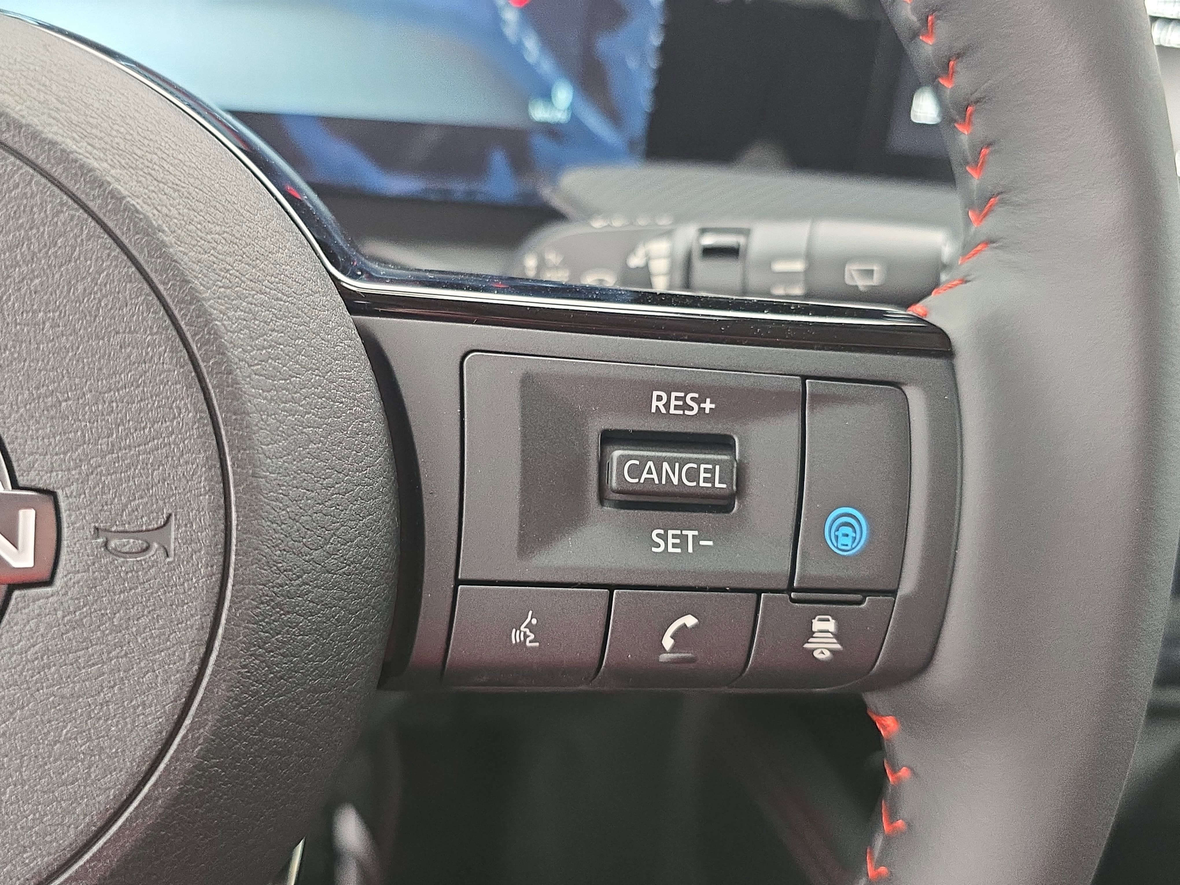 New 2026 Nissan Kicks SR FWD image 17