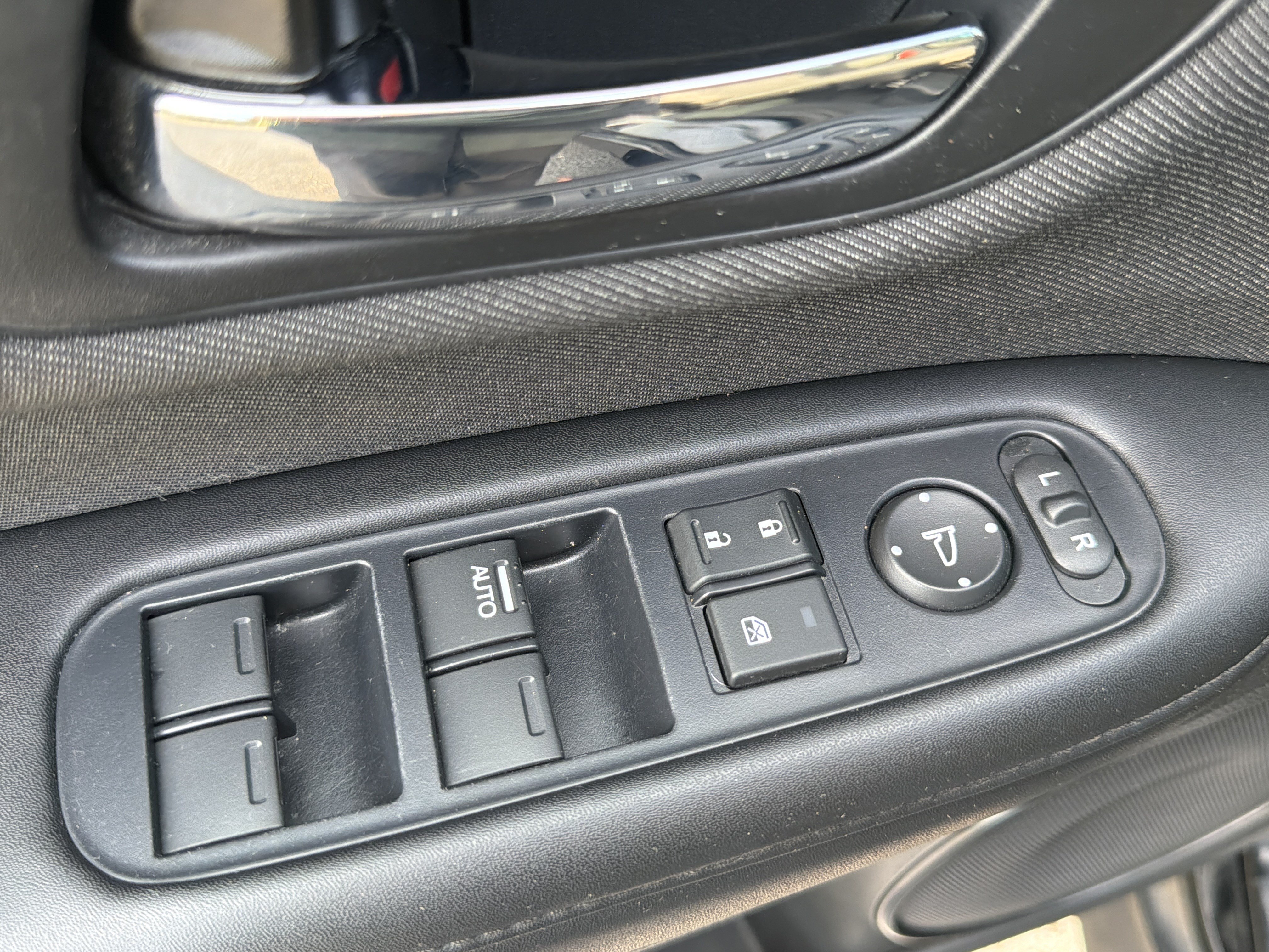 Used 2019 Honda HR-V Sport image 25