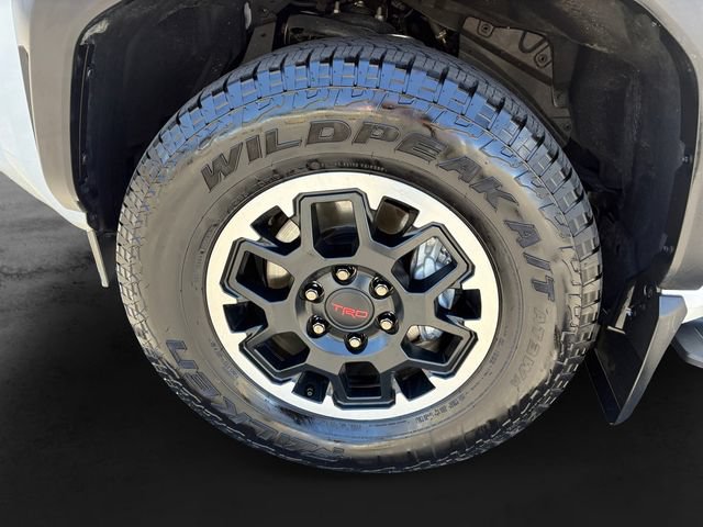 Certified 2025 Toyota 4Runner TRD Off-Road Premium AWD/4WD image 11