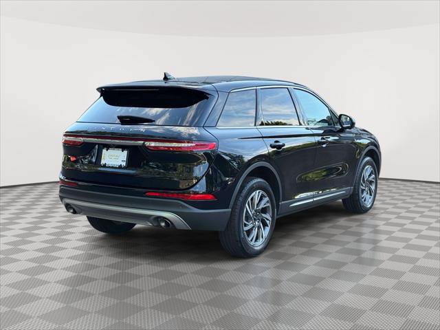 Used 2023 Lincoln Corsair AWD w/ Equipment Group 101A image 7