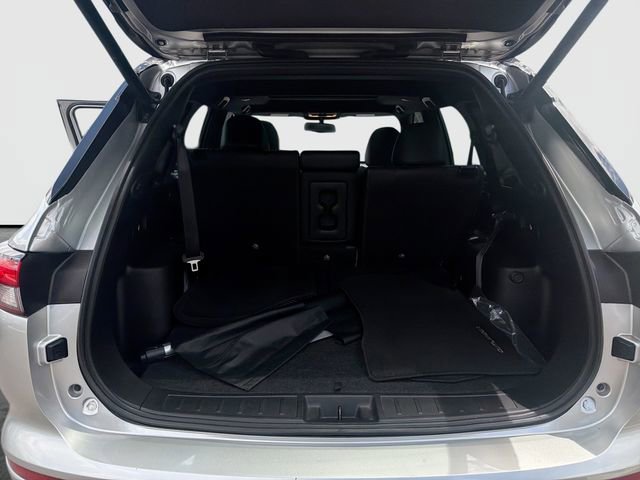 Used 2023 Mitsubishi Outlander SEL FWD image 28