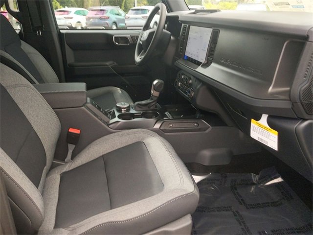 New 2025 Ford Bronco 4-Door image 35