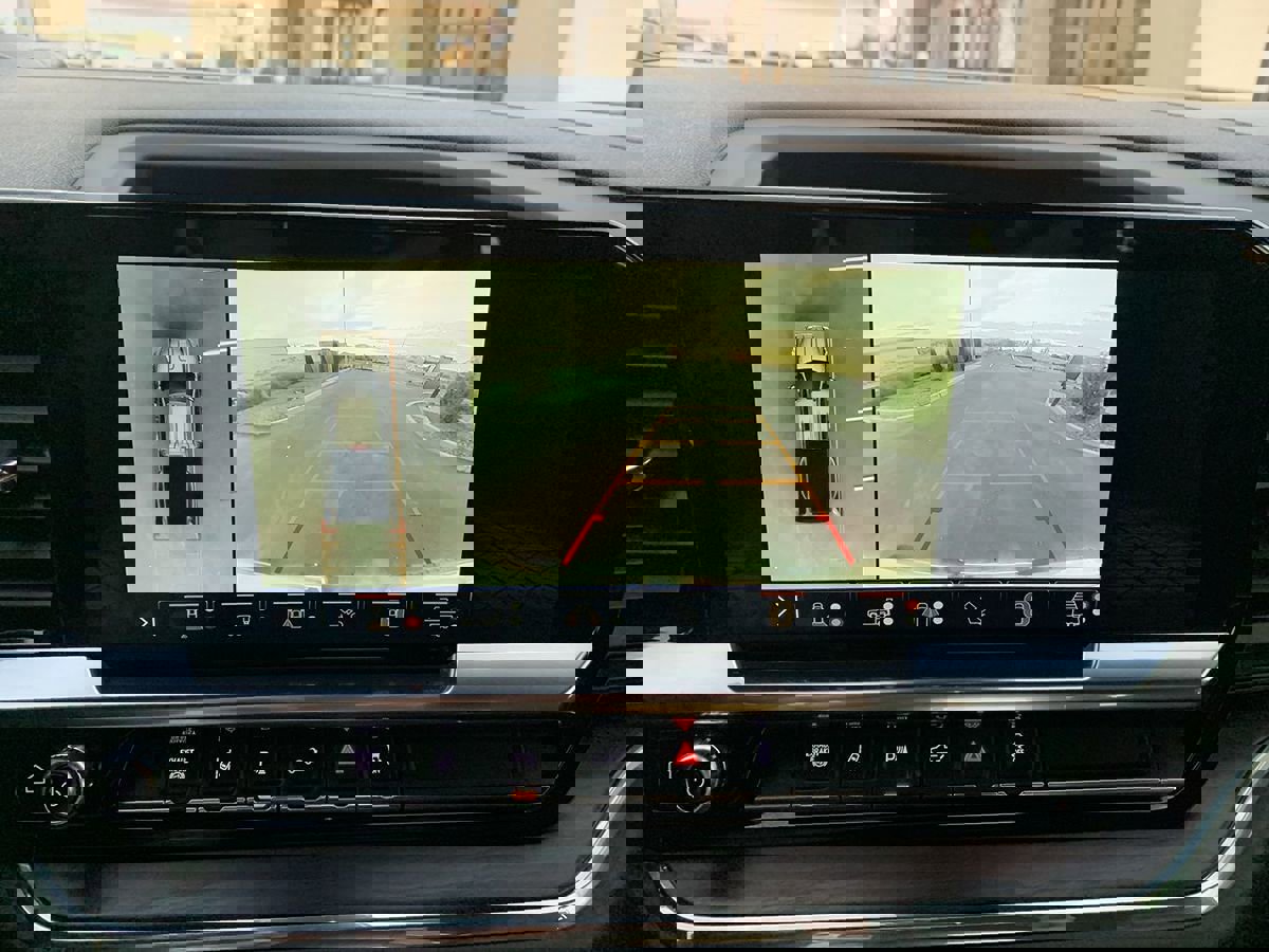 Used 2024 GMC Sierra 3500 SLT w/ SLT Premium Package image 26