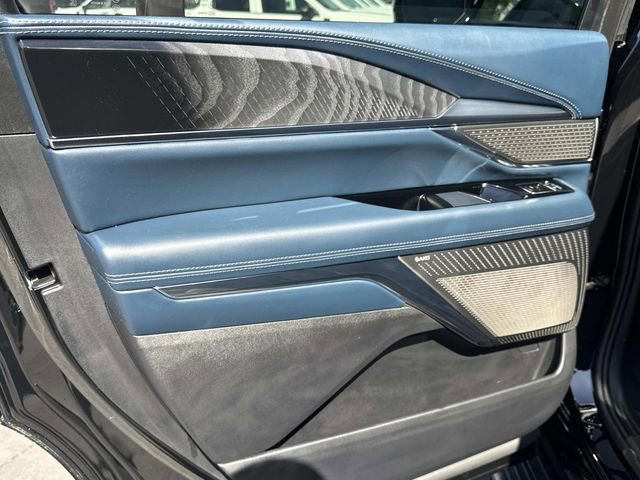 Used 2025 Cadillac Escalade IQ Luxury 2 w/ LPO, Premium Carpet Package image 32