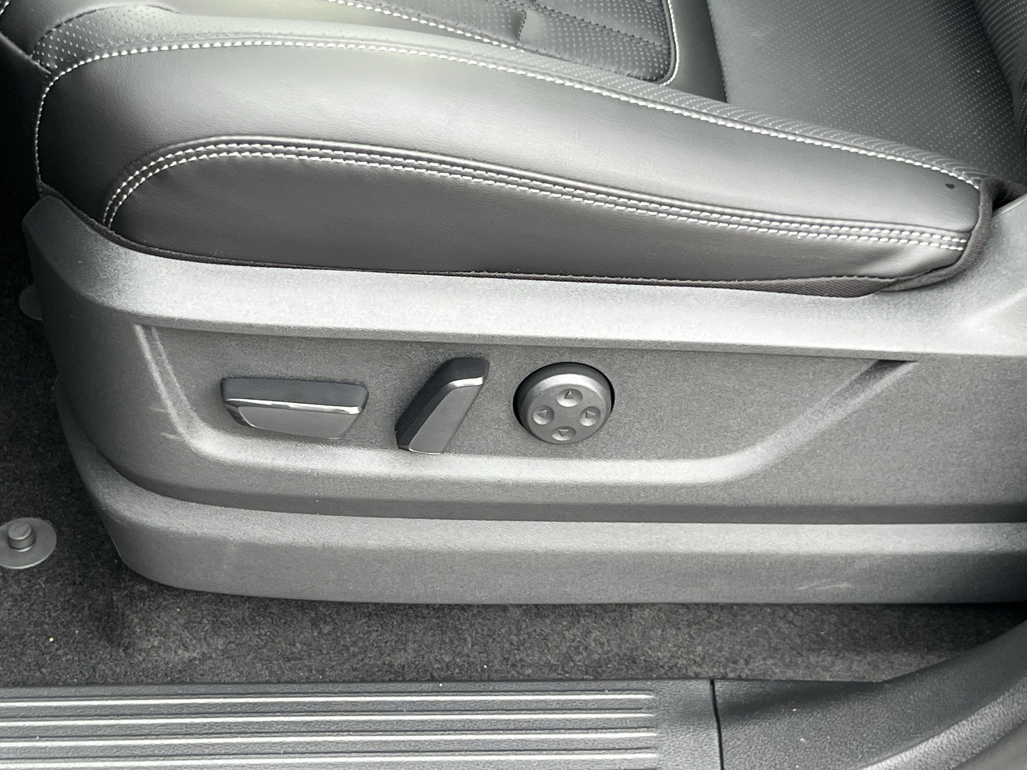 New 2026 Nissan Armada PRO-4X AWD/4WD image 20