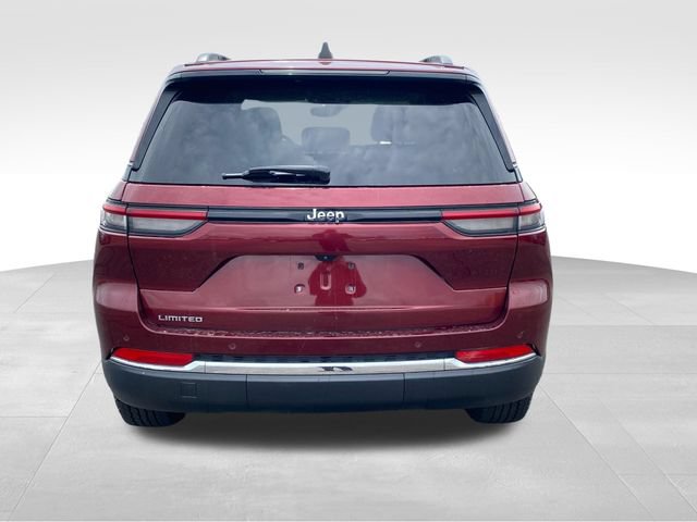 Used 2023 Jeep Grand Cherokee Limited AWD/4WD image 4