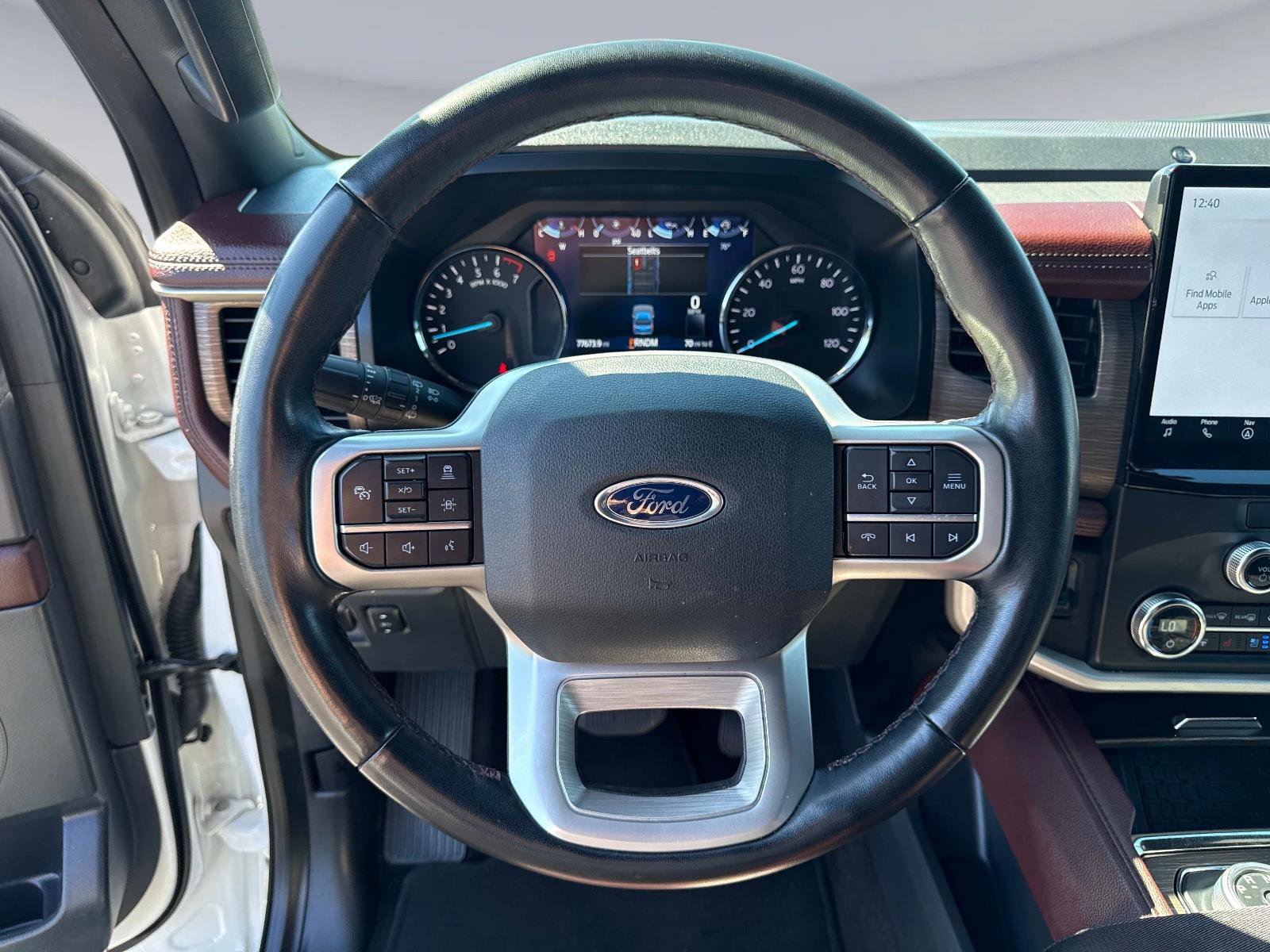 Used 2023 Ford Expedition Limited image 32