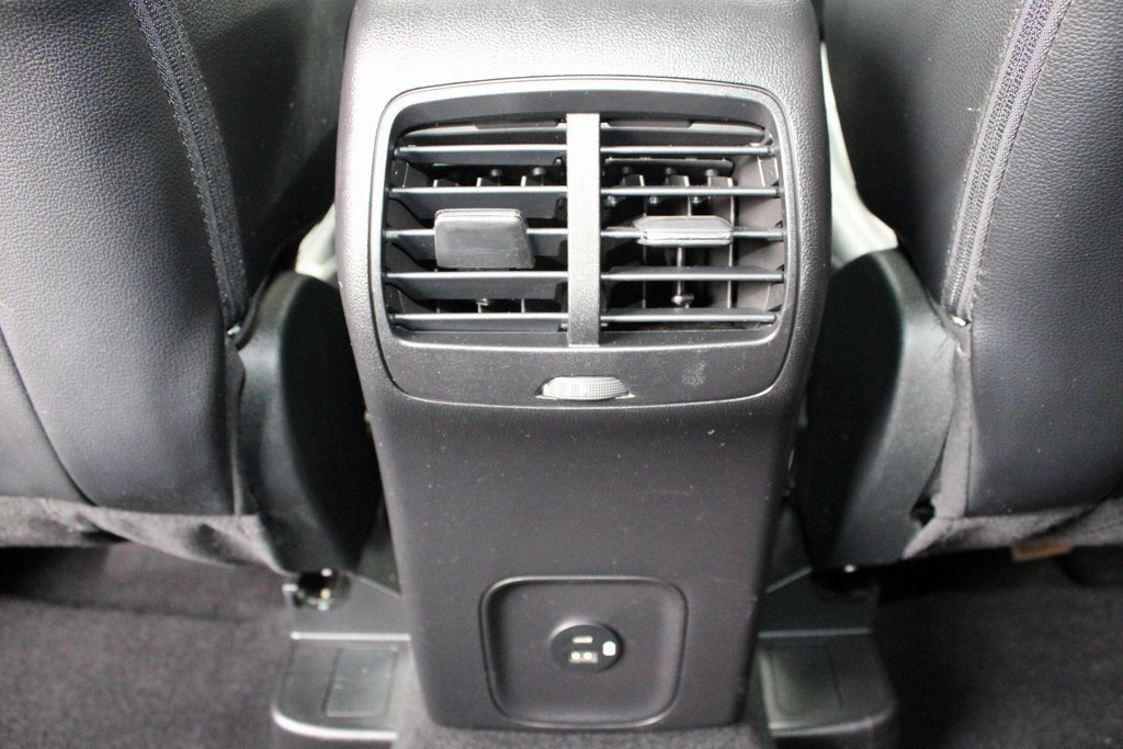 Used 2022 Ford Escape SEL image 48