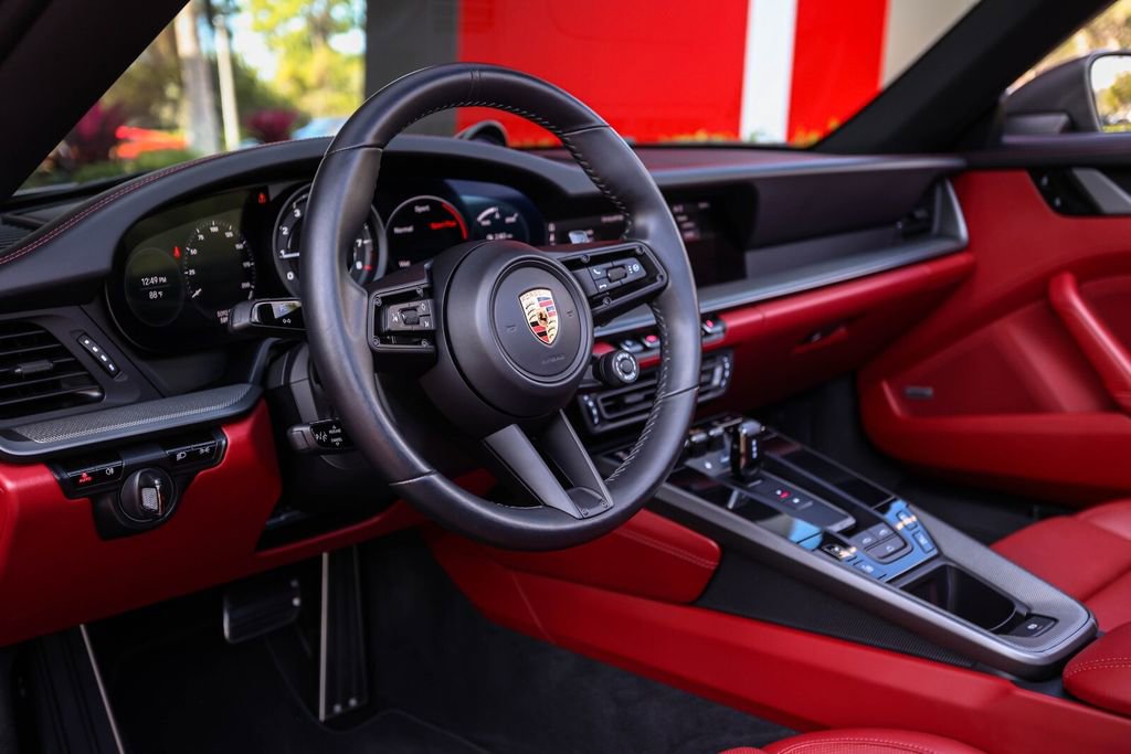 Used 2020 Porsche 911 Carrera 4S image 25