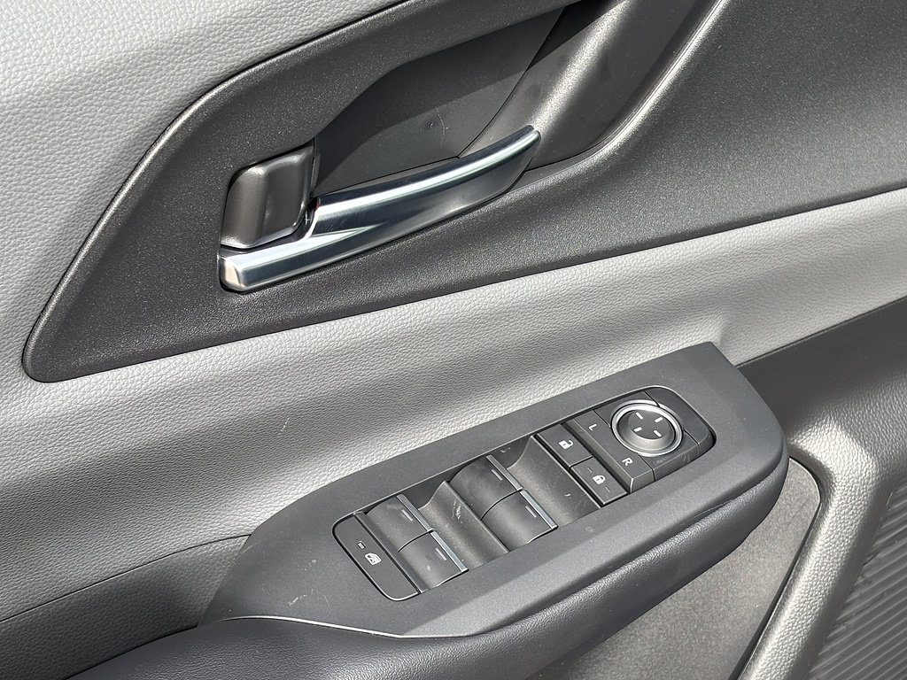 New 2027 Toyota Prius XLE FWD image 25