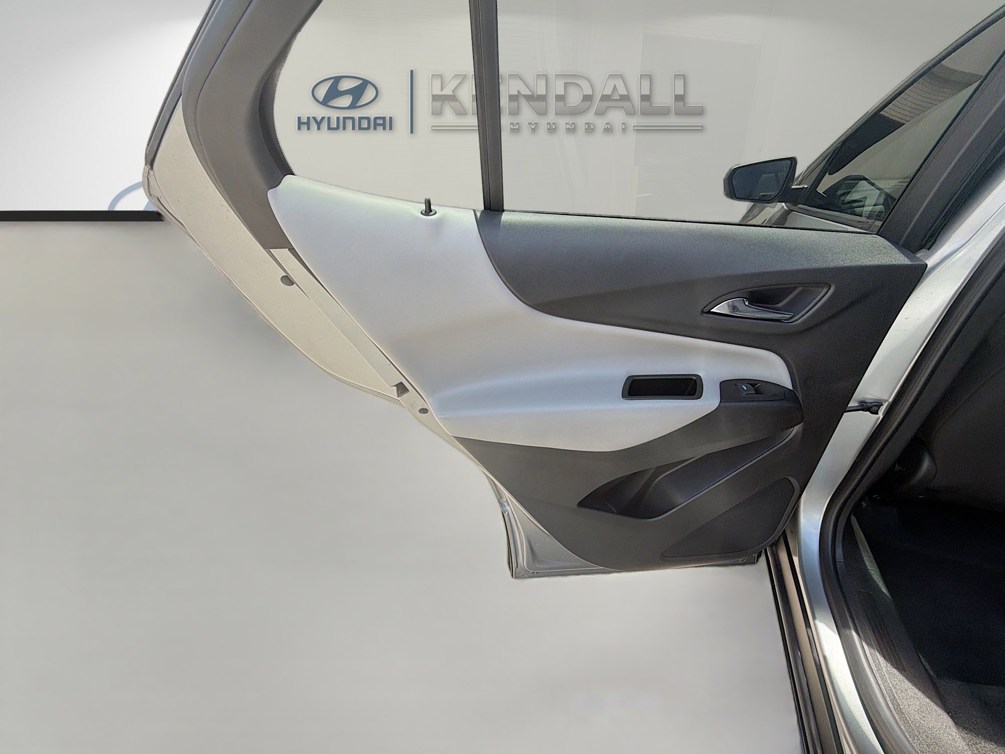 Used 2023 Chevrolet Equinox LS w/ LS Convenience Package FWD image 20