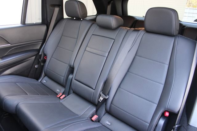Used 2024 Mercedes-Benz GLS 450 4MATIC w/ AMG Line Exterior image 11