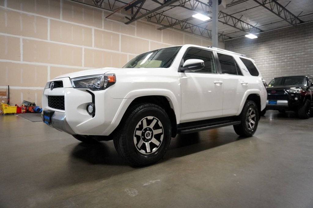 Used 2017 Toyota 4Runner TRD Off-Road AWD/4WD image 2