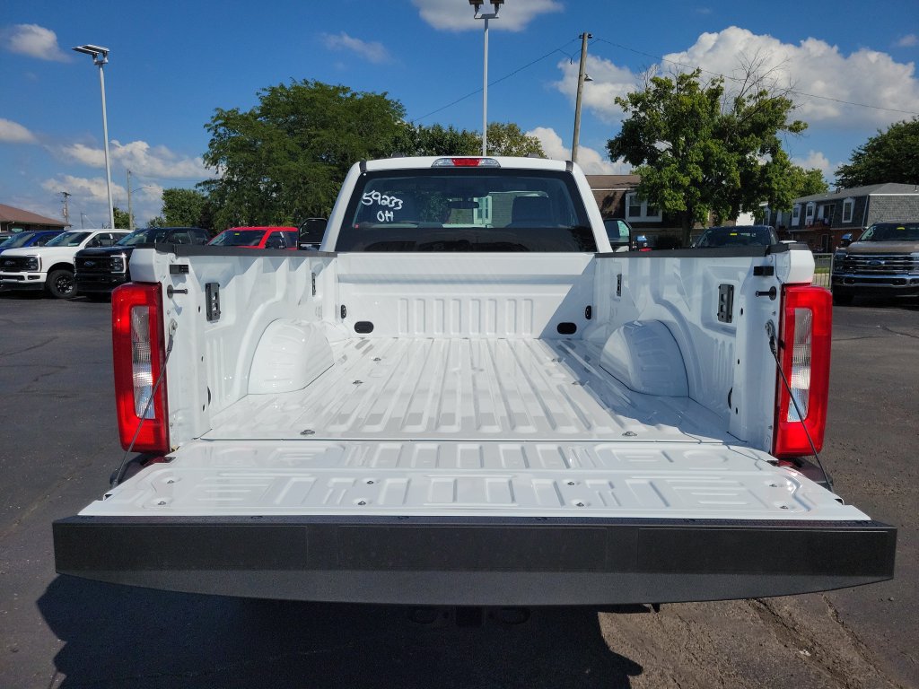 New 2026 Ford F350 XL w/ FX4 Off-Road Package AWD/4WD image 14