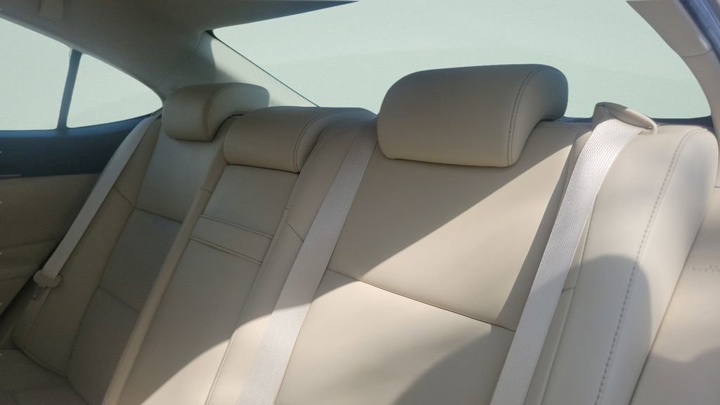 Used 2013 Lexus ES 350 w/ Premium Pkg FWD image 10