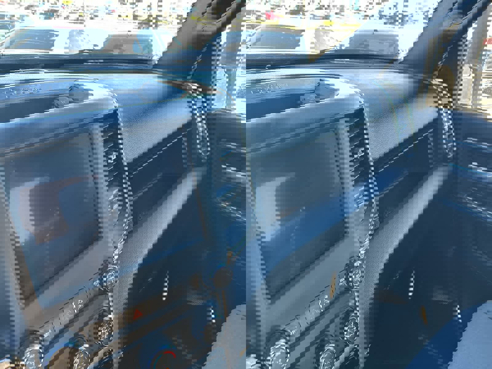 Used 2024 RAM 3500 Big Horn image 44