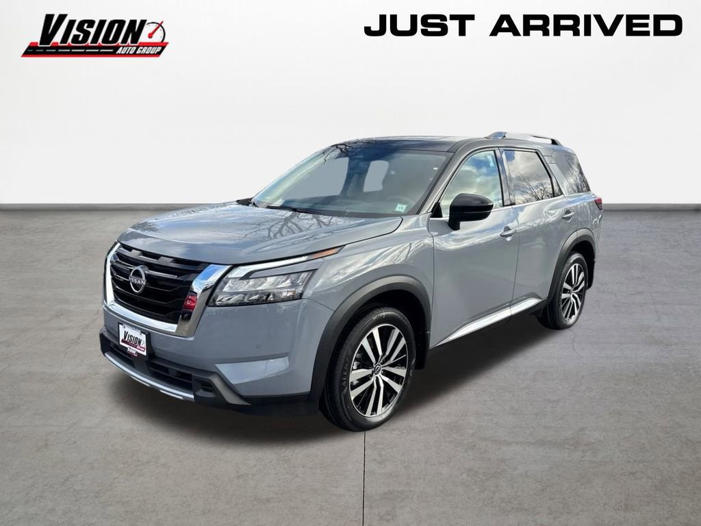 New 2025 Nissan Pathfinder Platinum w/ Cargo Package 360° Tour