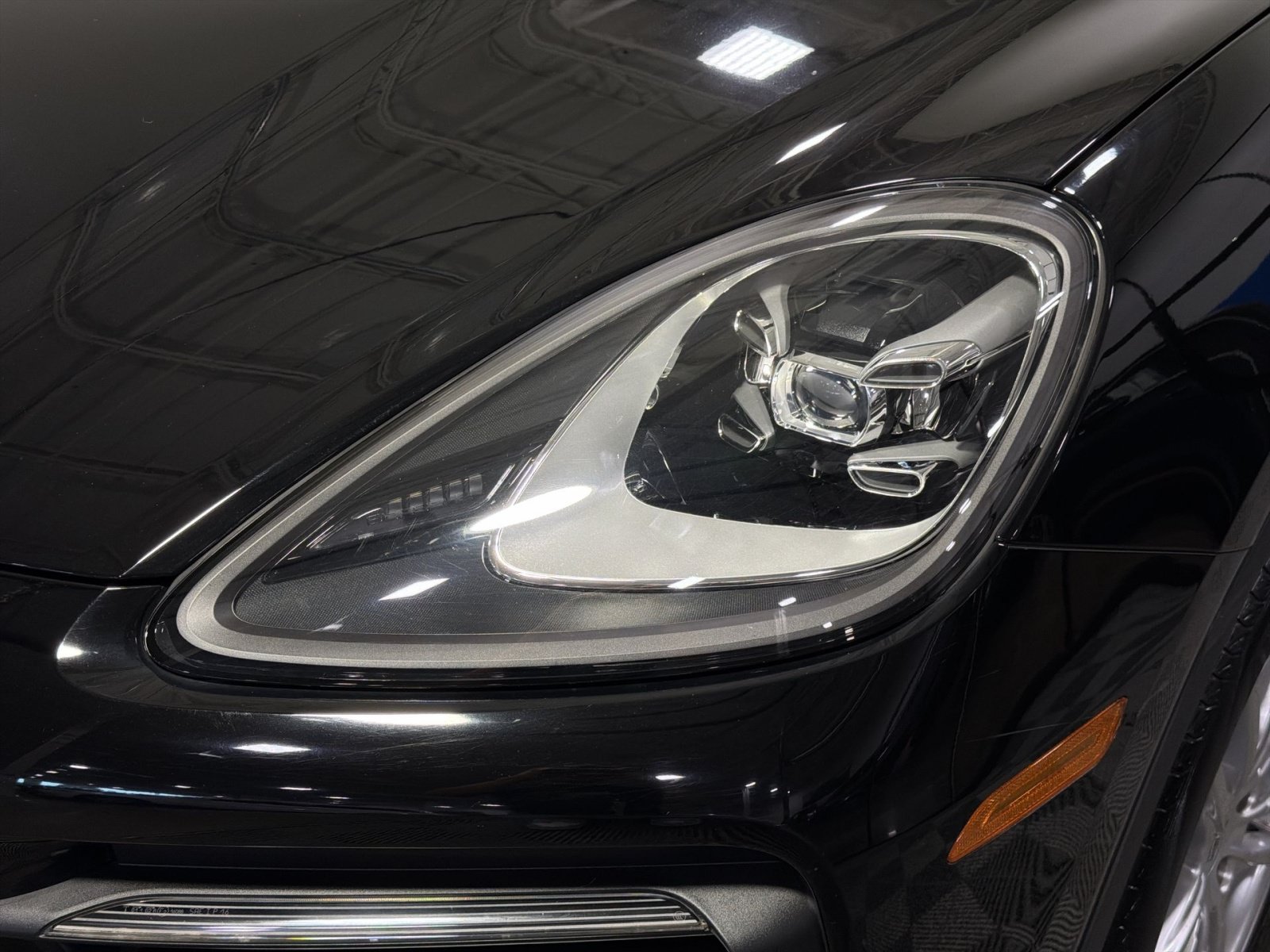 Used 2023 Porsche Cayenne Platinum Edition AWD/4WD image 12