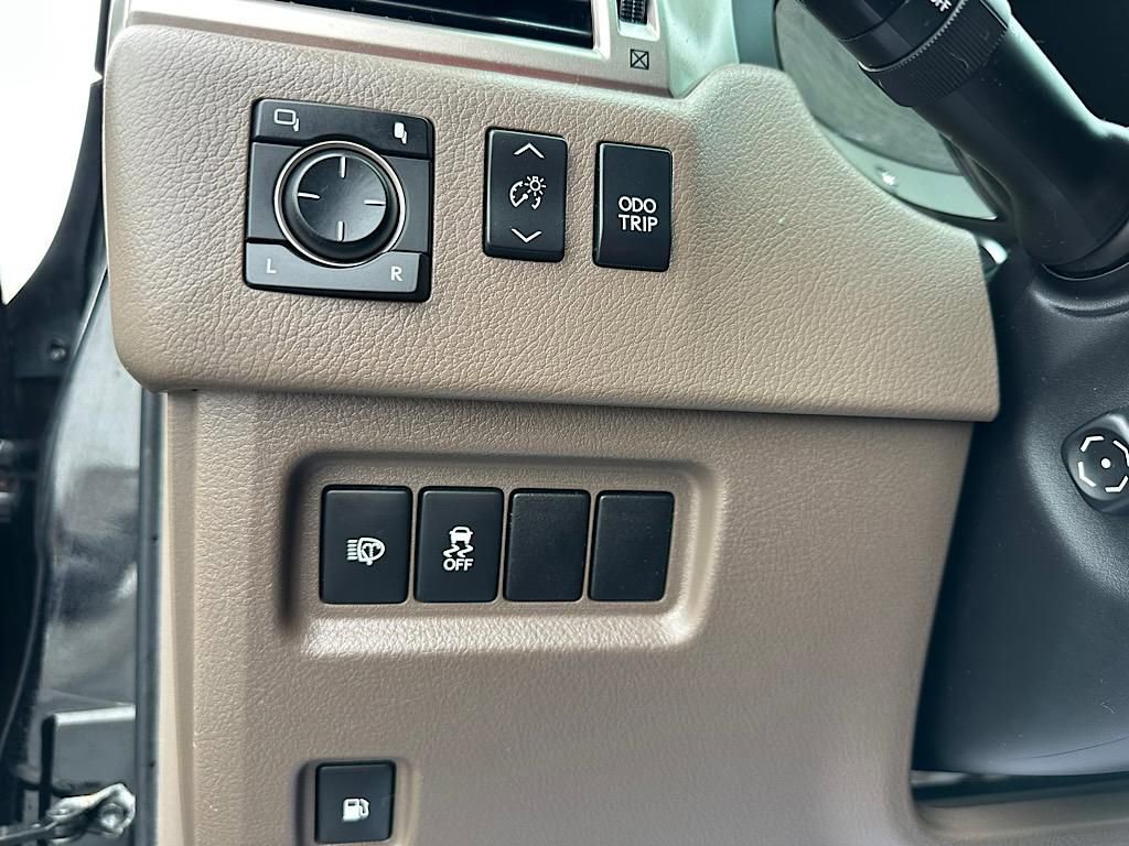 Used 2019 Lexus GX 460 image 28