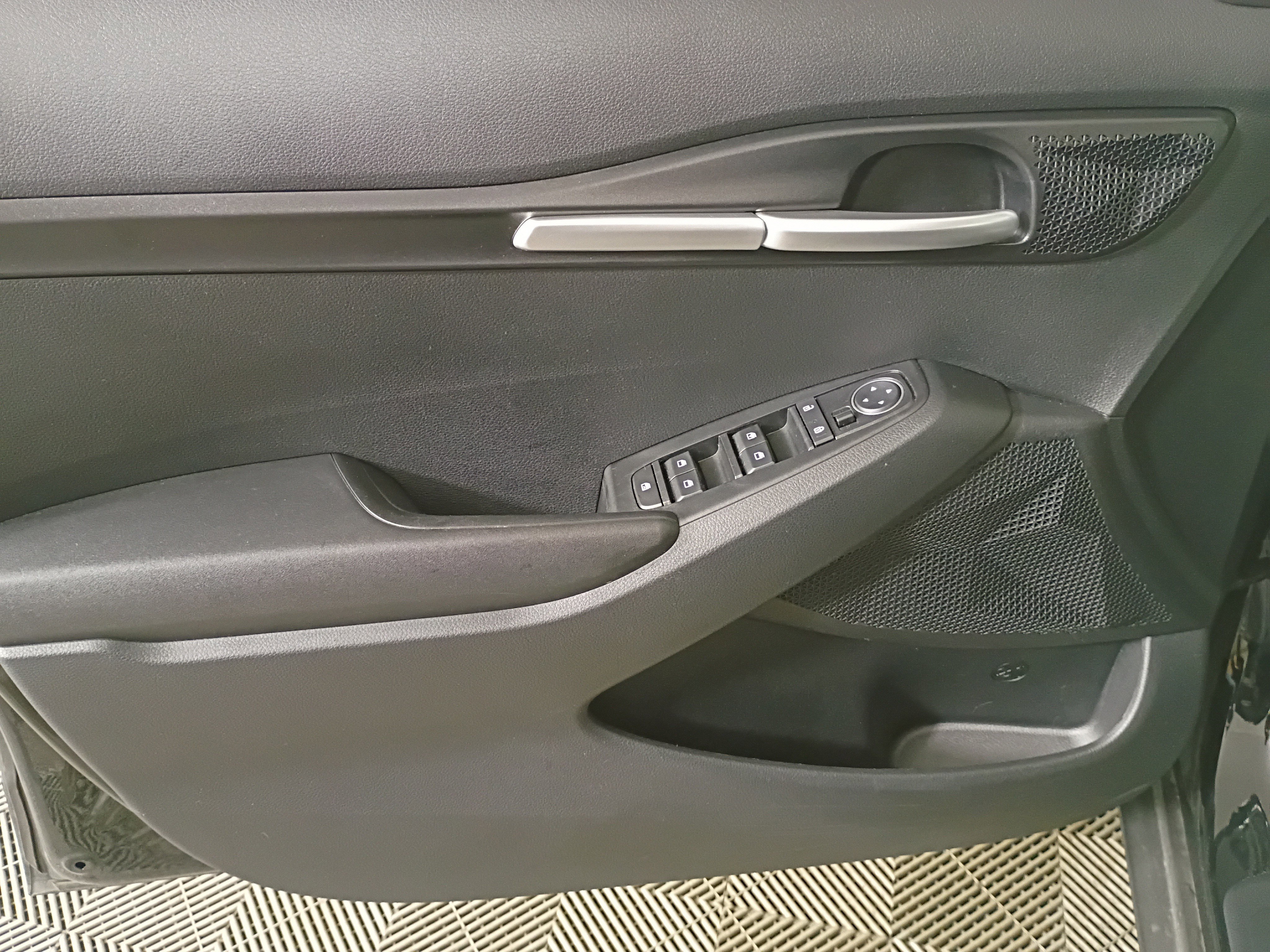Certified 2023 Kia Seltos LX image 28