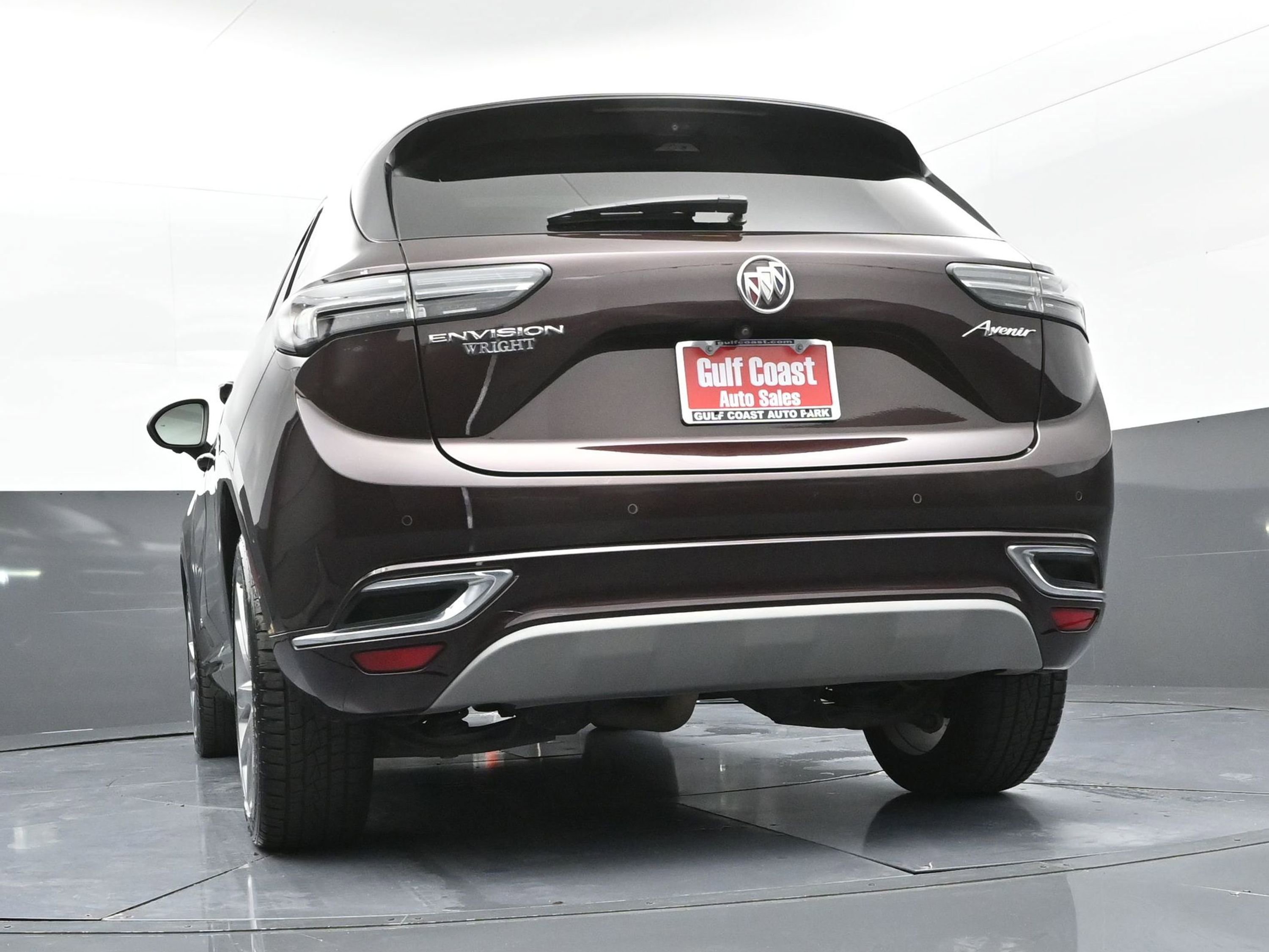 Used 2023 Buick Envision Avenir image 36