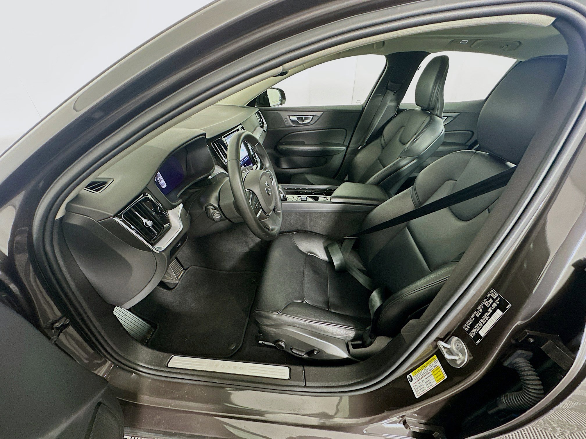 Used 2024 Volvo S60 B5 Core FWD image 13