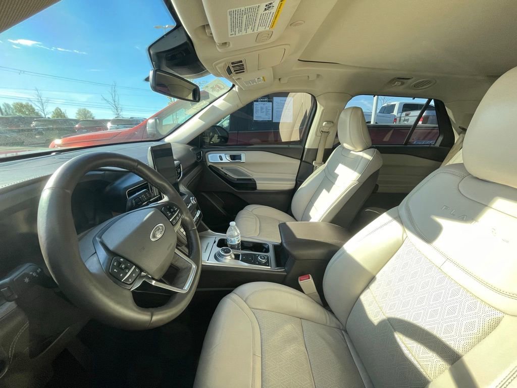 Used 2020 Ford Explorer Platinum w/ Premium Technology Package image 5