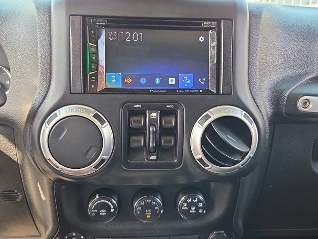 Used 2016 Jeep Wrangler Unlimited Sahara w/ Max Tow Package image 16