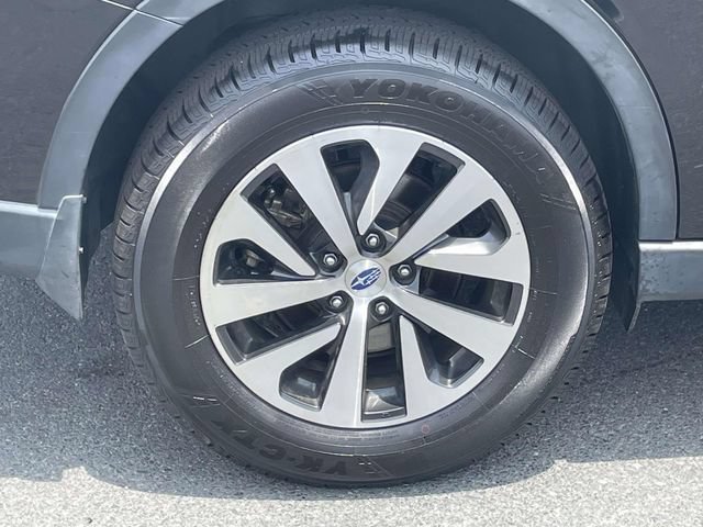 Used 2020 Subaru Outback Premium w/ Popular Package #1 AWD/4WD image 8