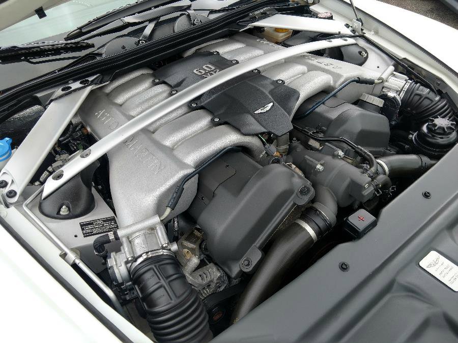 Used 2009 Aston Martin DB9 Coupe image 22