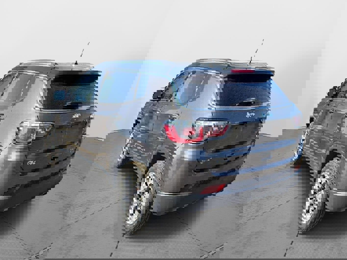 Used 2018 Jeep Compass Limited image 6