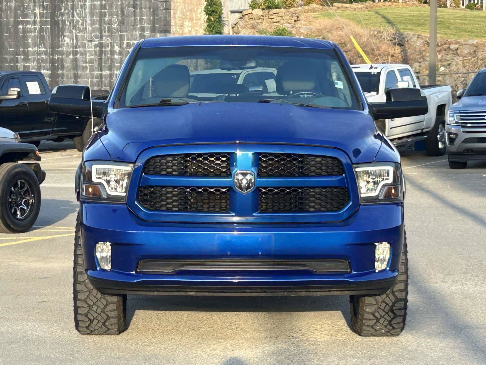 Used 2014 RAM 1500 Express AWD/4WD image 2
