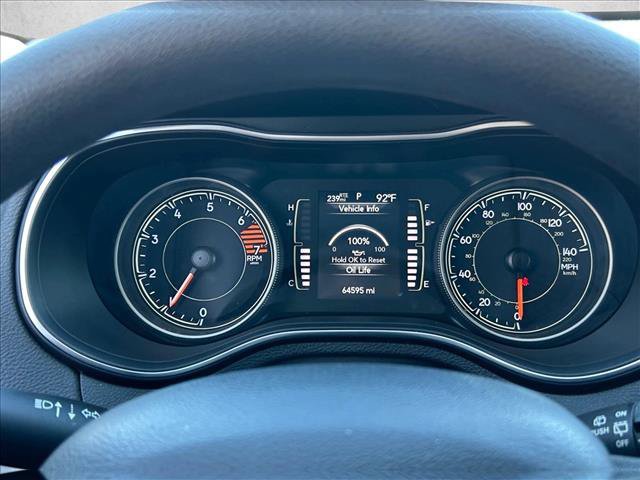 Used 2019 Jeep Cherokee Latitude w/ Popular Appearance Group FWD image 11