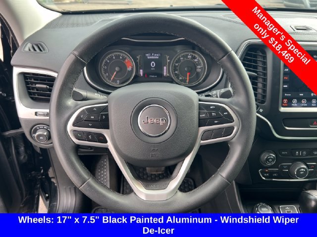 Used 2022 Jeep Cherokee Latitude AWD/4WD image 14