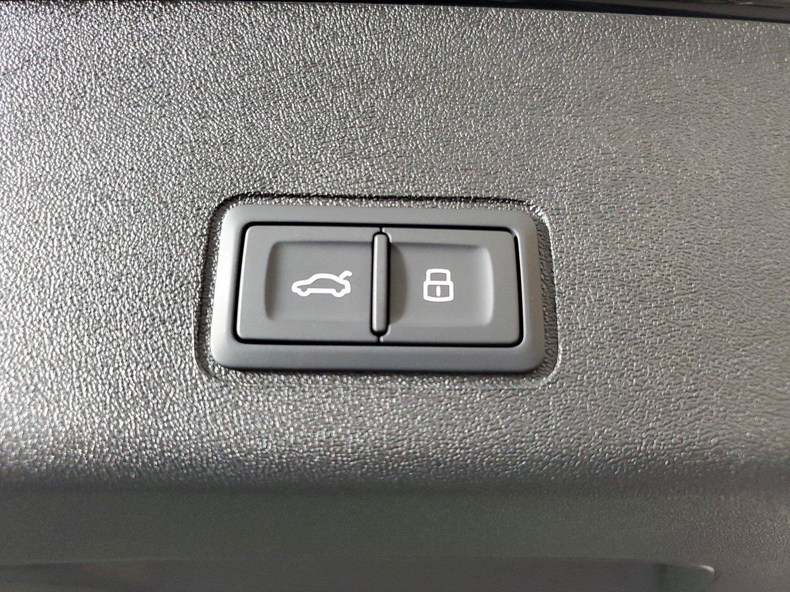 New 2026 Audi Q3 quattro 2.0T AWD/4WD image 11