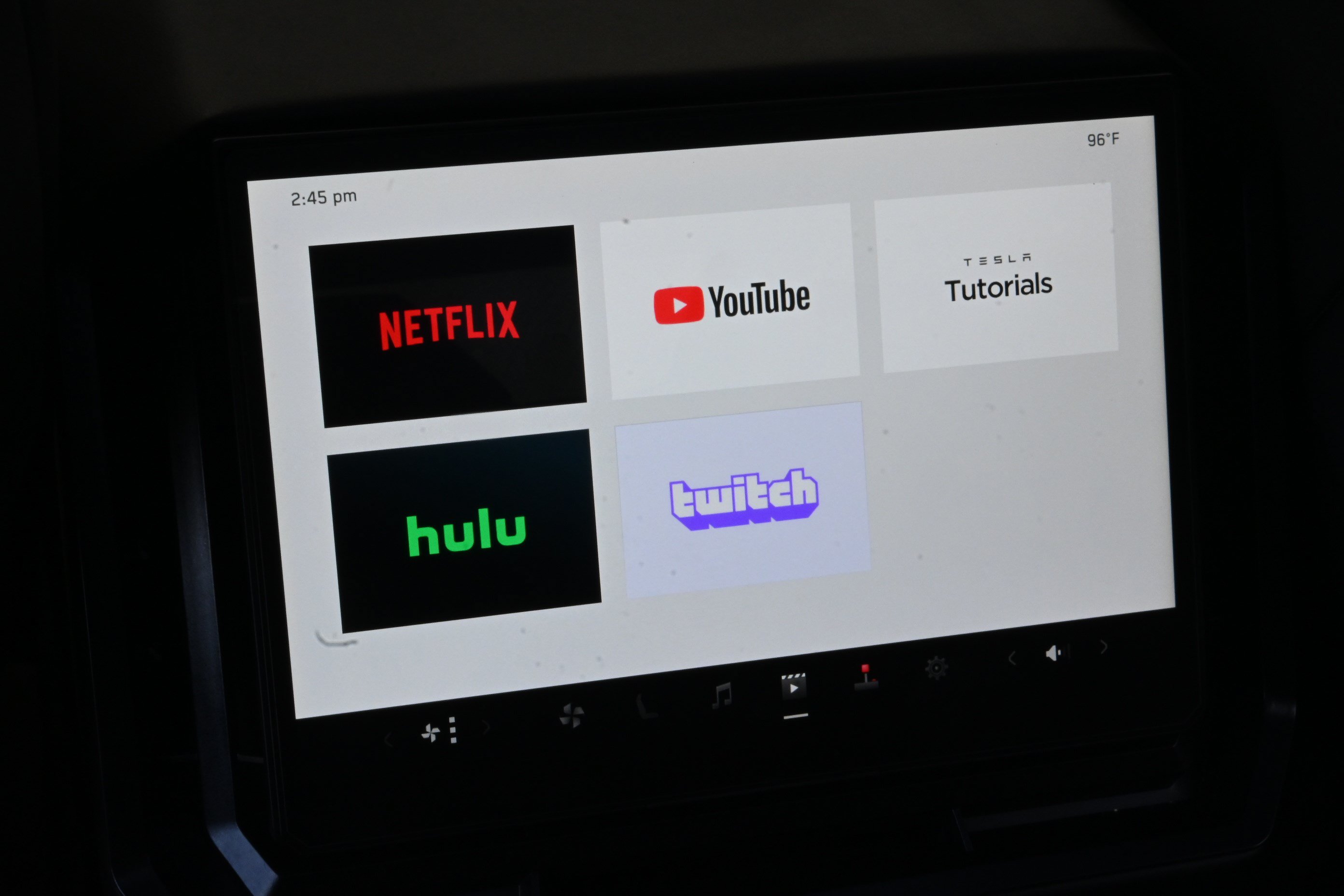 Used 2025 Tesla Cybertruck AWD Crew Cab image 32