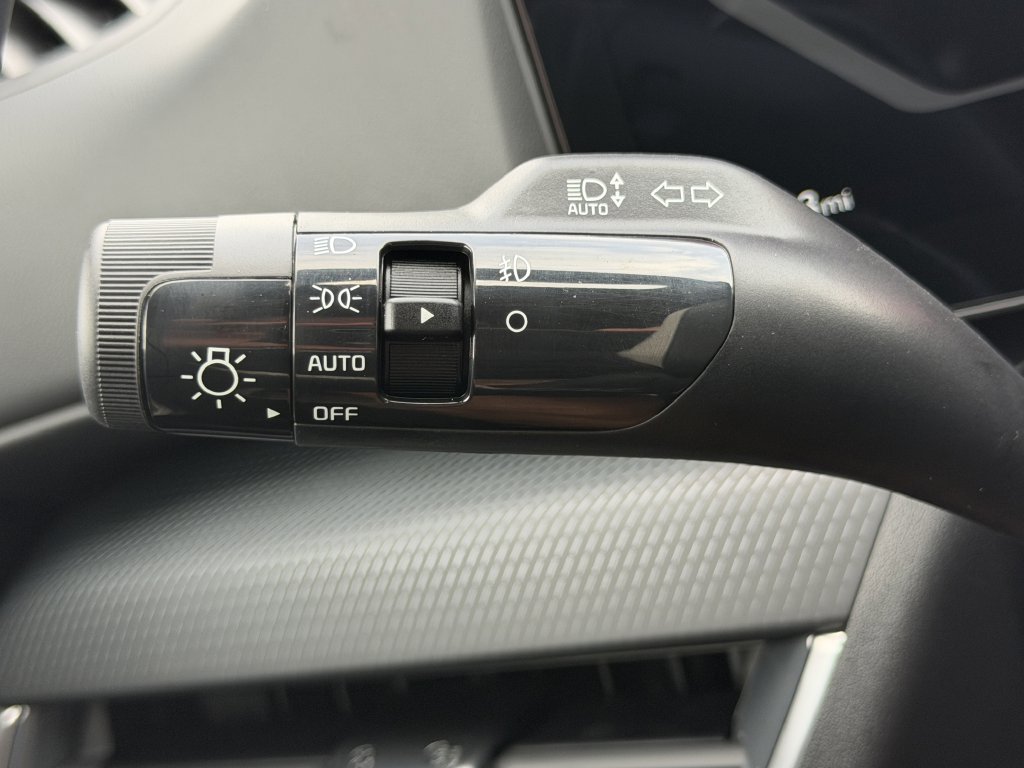 New 2026 Kia K4 GT-Line Turbo FWD image 31