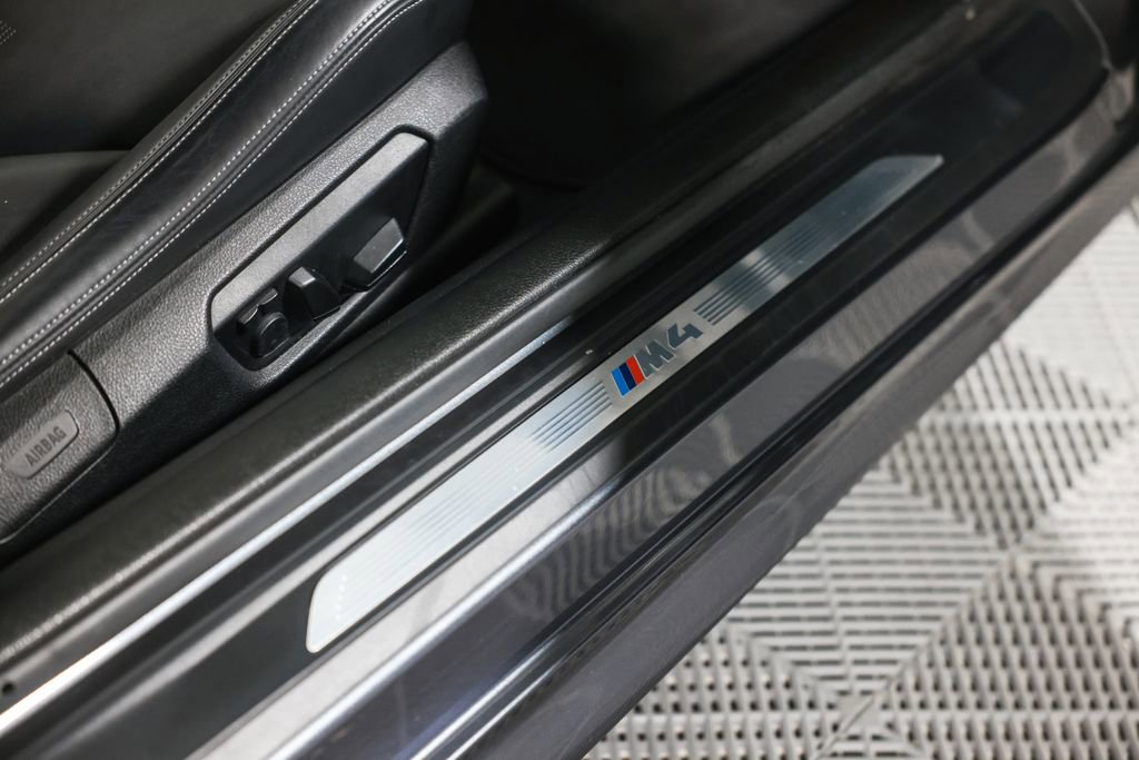 Used 2015 BMW M4 Coupe RWD image 28