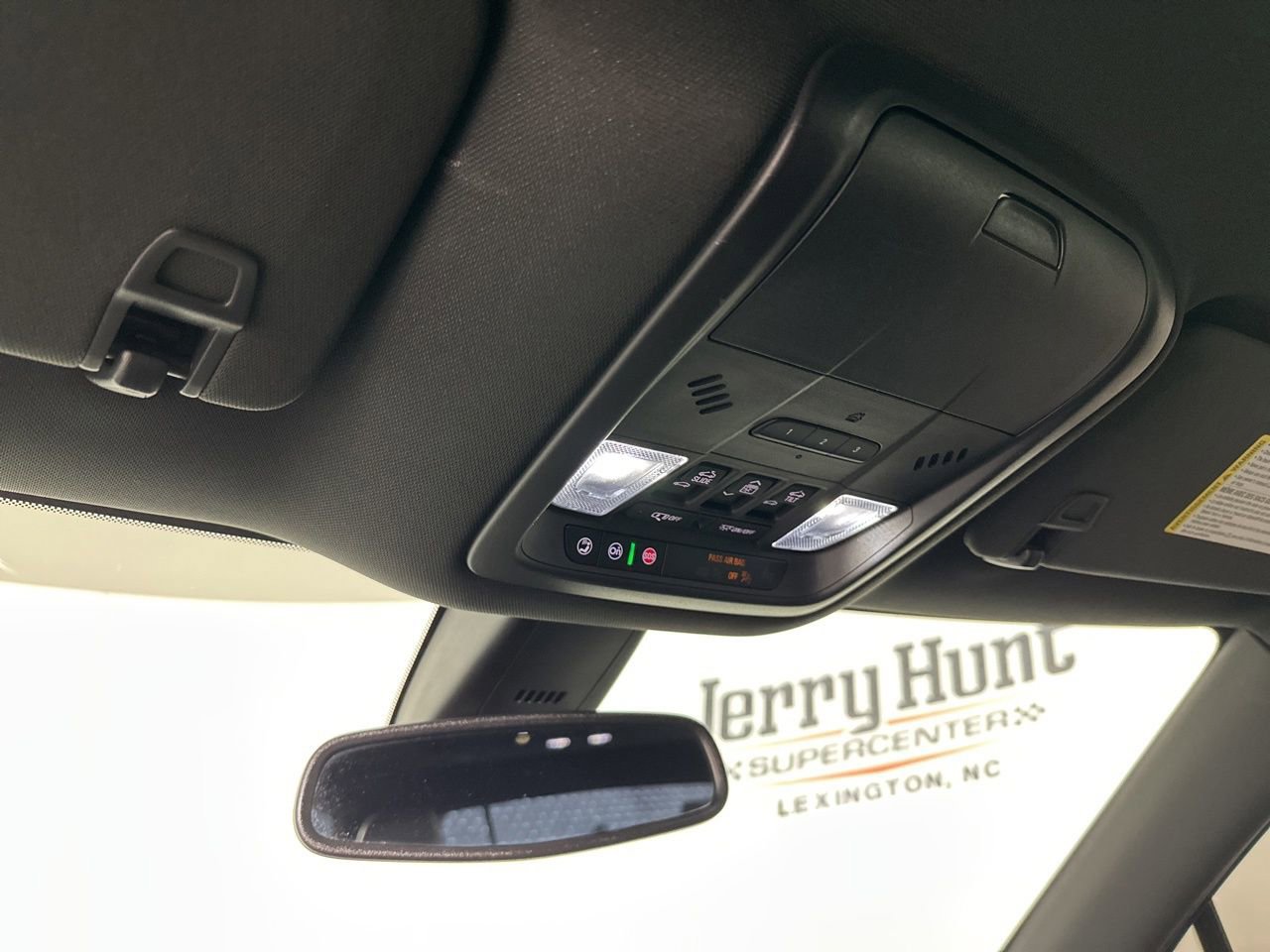 Used 2023 Buick Enclave Essence w/ Experience Buick Package image 23