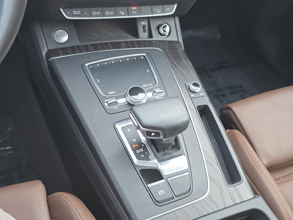 Used 2019 Audi Q5 Prestige AWD/4WD image 25