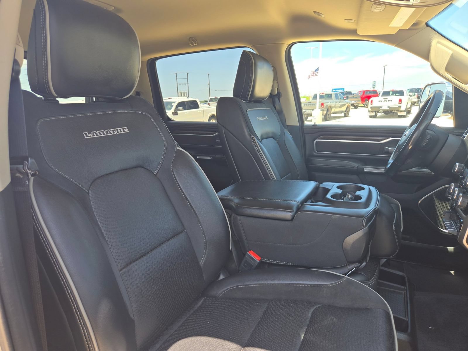 Used 2020 RAM 1500 Laramie AWD/4WD image 24