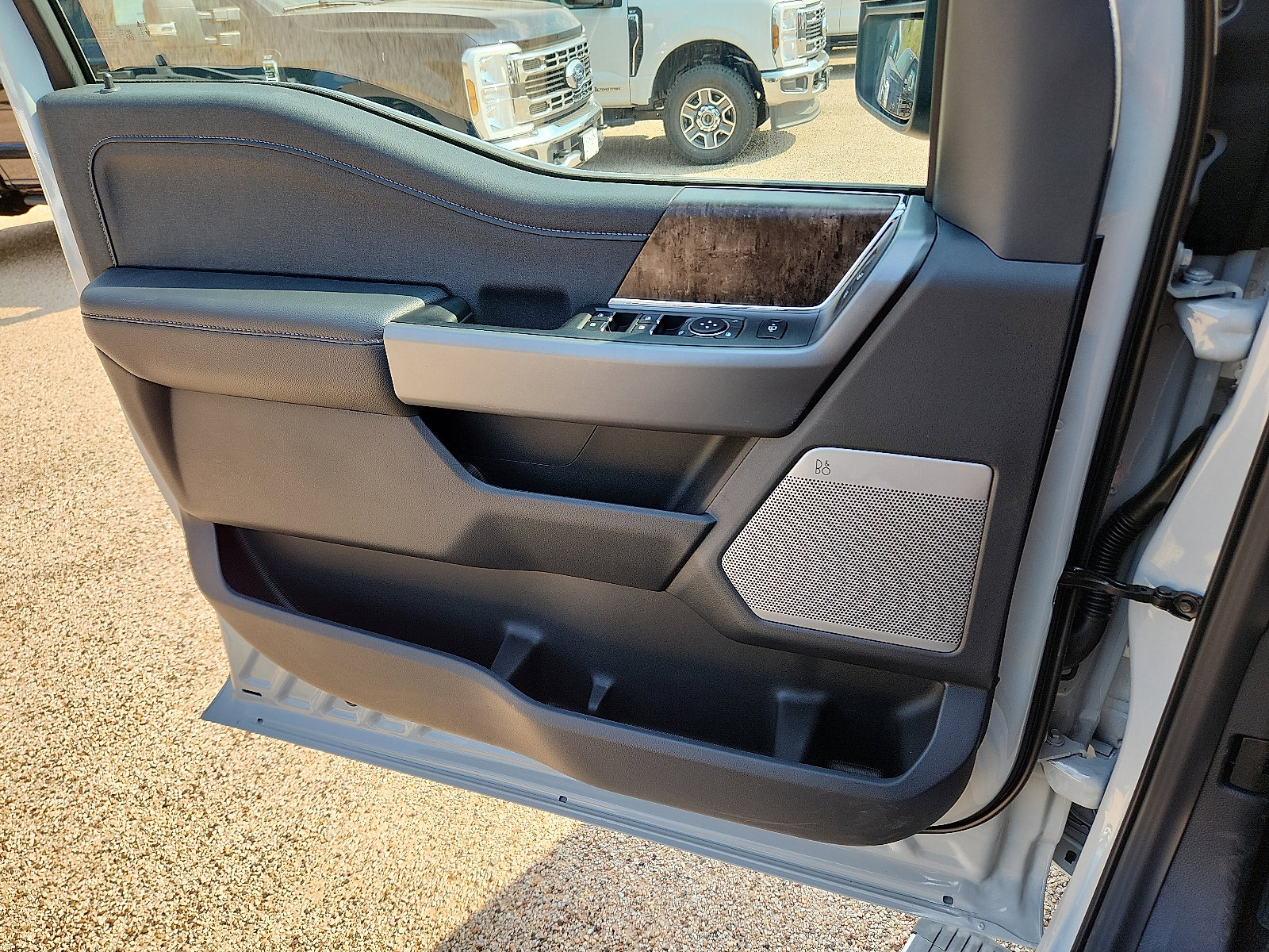 New 2026 Ford F250 Lariat w/ Tremor Off-Road Package image 13