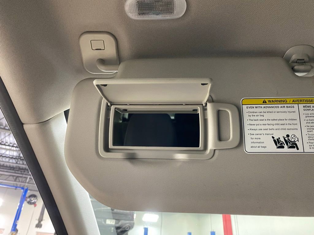 Used 2023 Nissan Rogue SV image 34