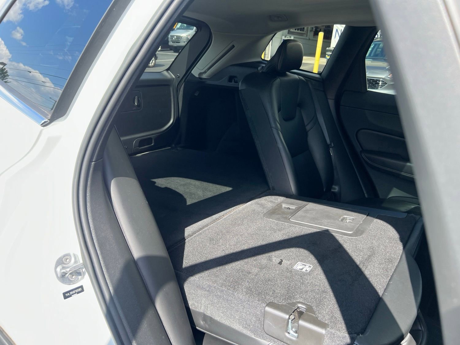 Used 2023 Volvo XC60 B5 Core AWD/4WD image 53