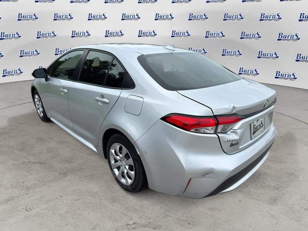 Used 2020 Toyota Corolla LE FWD image 5