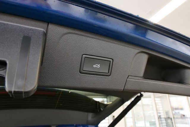 New 2026 Volkswagen Atlas SEL Premium R-Line image 16