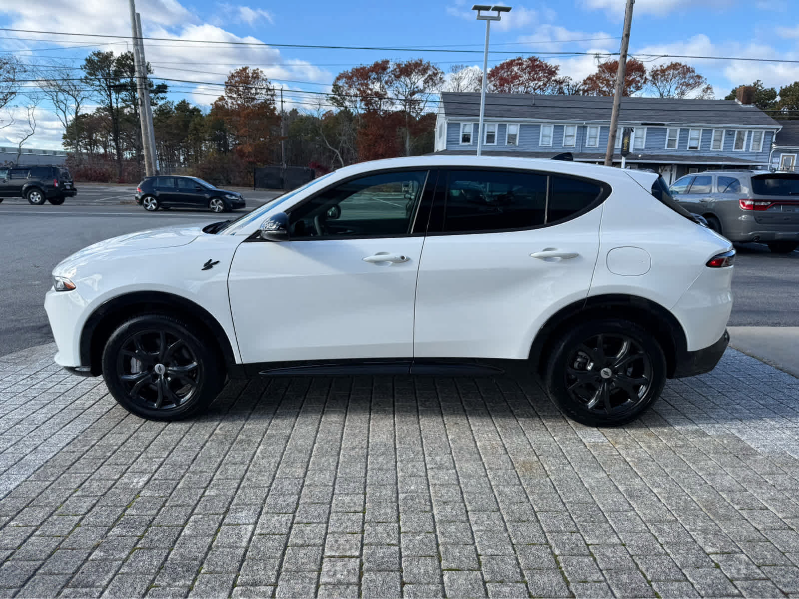 Used 2025 Dodge Hornet R/T w/ R/T Blacktop Package image 5