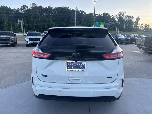 Used 2022 Ford Edge SE w/ Black Appearance Package AWD/4WD image 8